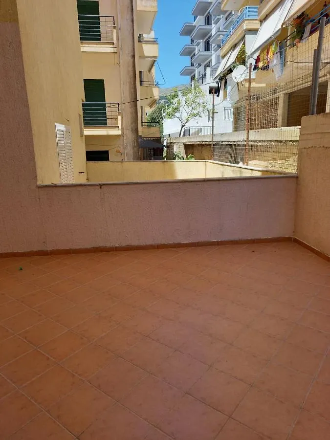Mateo Apartaments Sarande Apartment