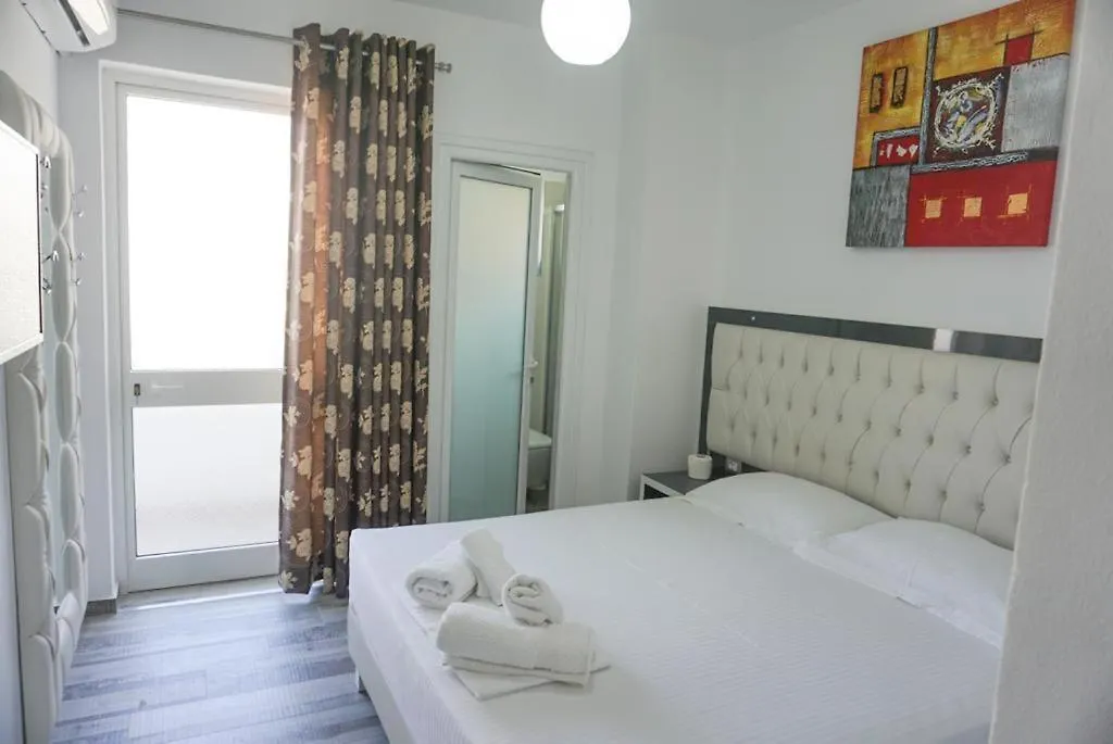 Mateo Apartaments Sarande