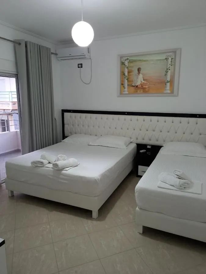 Mateo Apartaments Sarande Apartment